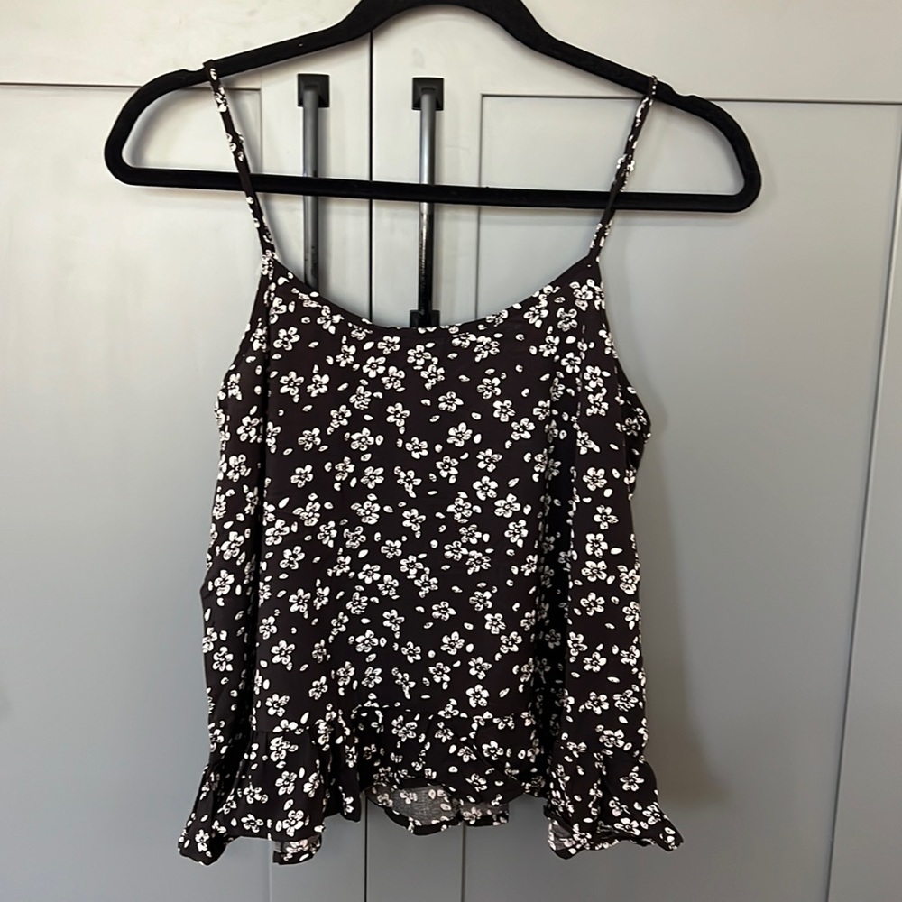 NWT{Mine}Sz L Black W/White Flowers & Cross Back Babydoll Crop Top